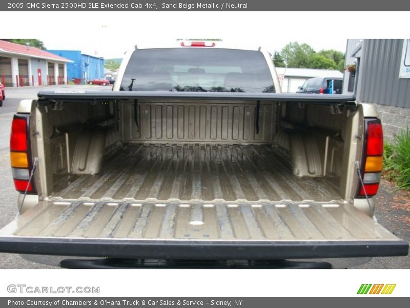 Sand Beige Metallic / Neutral 2005 GMC Sierra 2500HD SLE Extended Cab 4x4