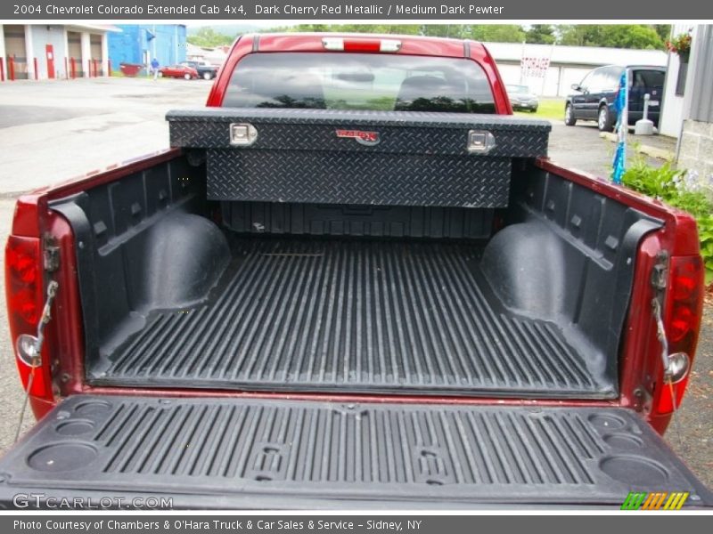 Dark Cherry Red Metallic / Medium Dark Pewter 2004 Chevrolet Colorado Extended Cab 4x4