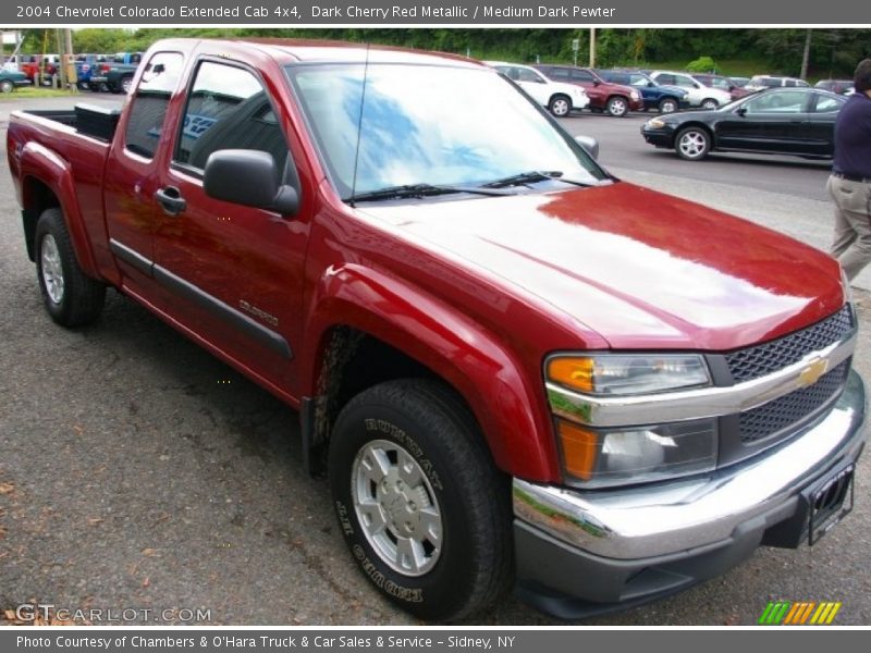 Dark Cherry Red Metallic / Medium Dark Pewter 2004 Chevrolet Colorado Extended Cab 4x4