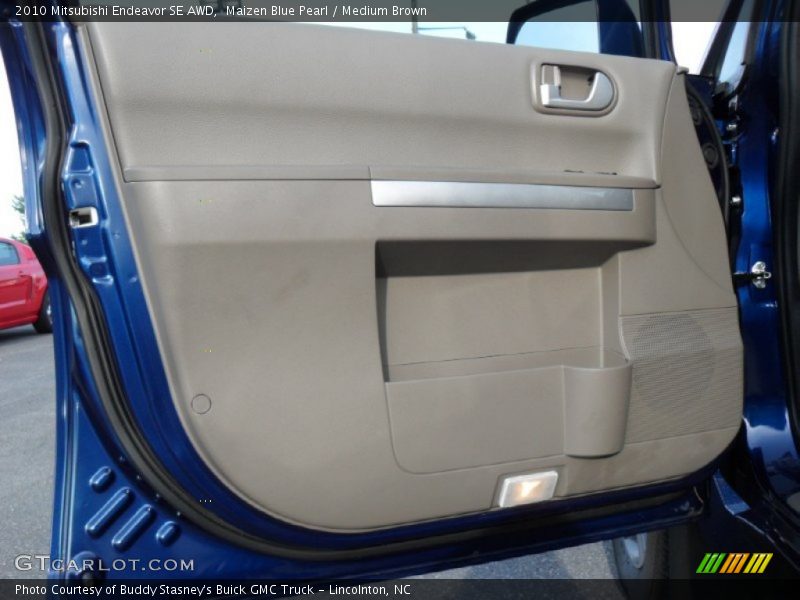 Door Panel of 2010 Endeavor SE AWD
