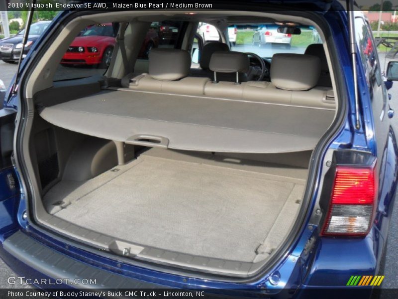  2010 Endeavor SE AWD Trunk