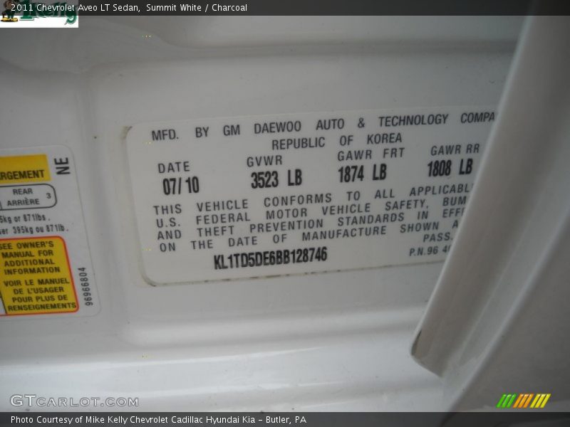 Summit White / Charcoal 2011 Chevrolet Aveo LT Sedan