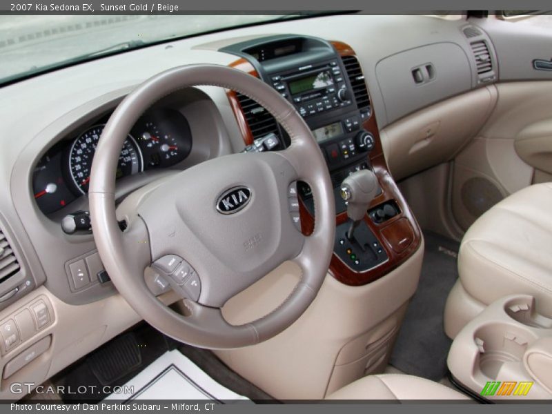 Sunset Gold / Beige 2007 Kia Sedona EX