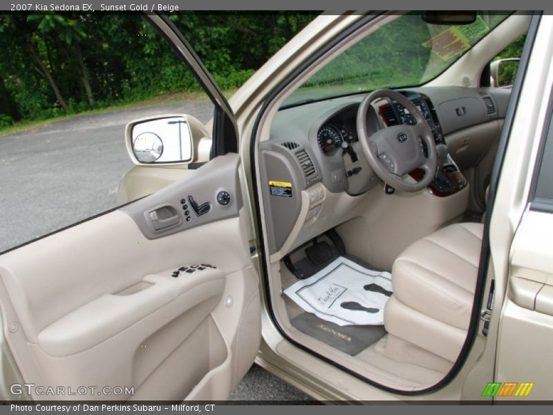 Sunset Gold / Beige 2007 Kia Sedona EX