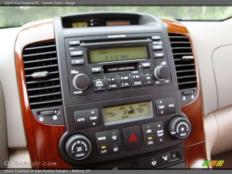 Sunset Gold / Beige 2007 Kia Sedona EX