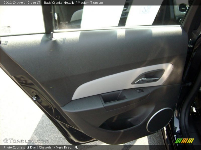 Black Granite Metallic / Medium Titanium 2011 Chevrolet Cruze LT
