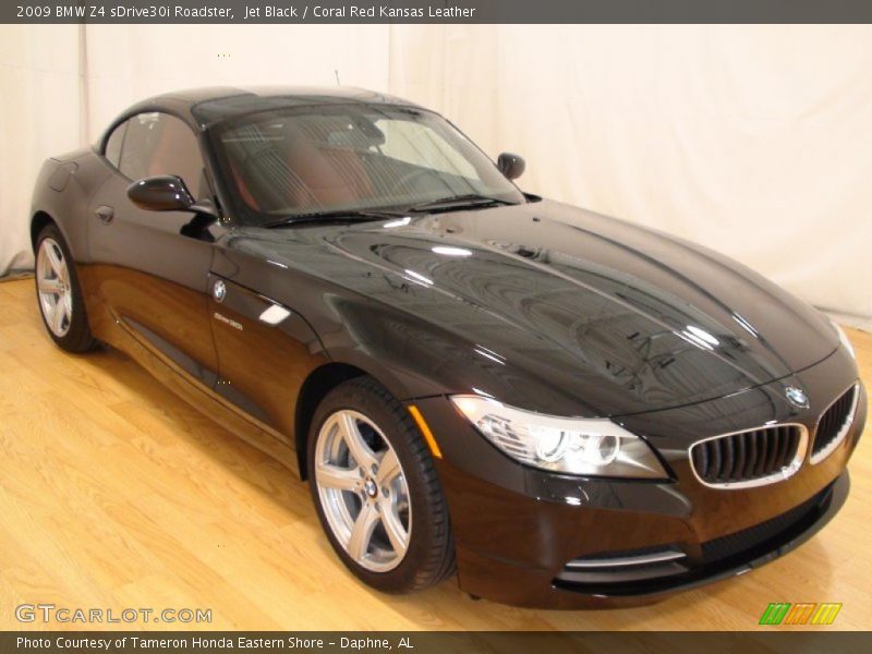 Front 3/4 View of 2009 Z4 sDrive30i Roadster
