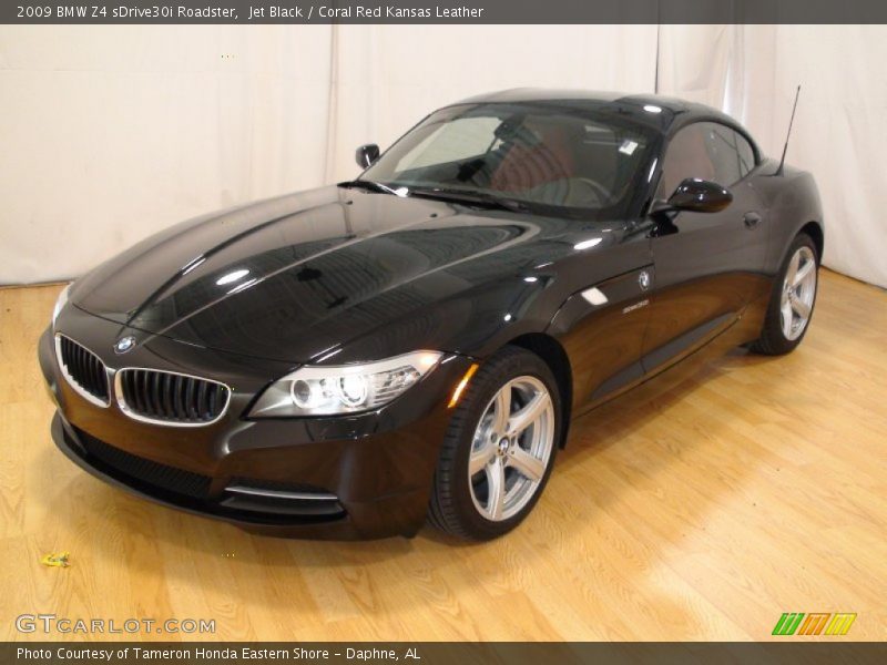 Front 3/4 View of 2009 Z4 sDrive30i Roadster