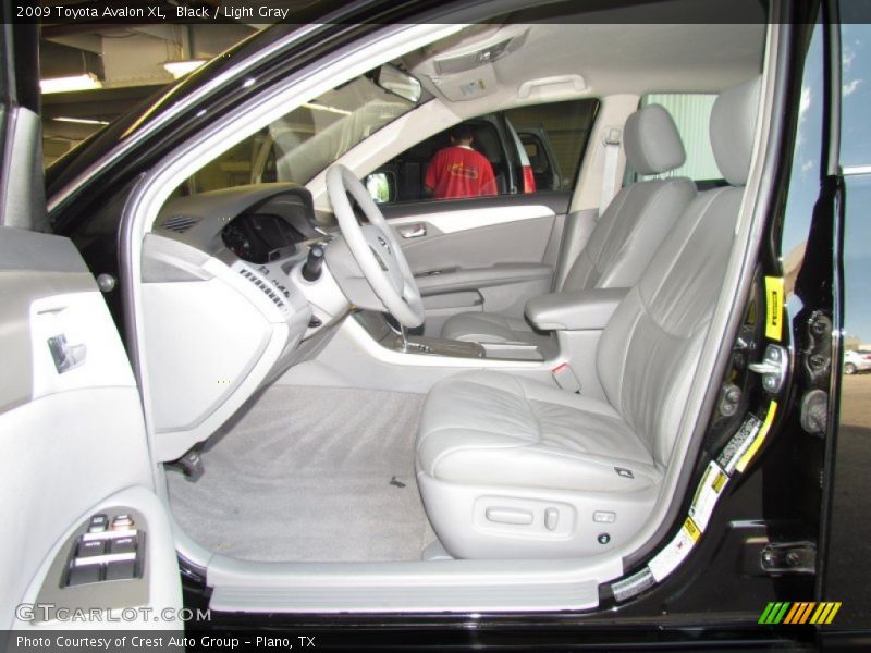 Black / Light Gray 2009 Toyota Avalon XL