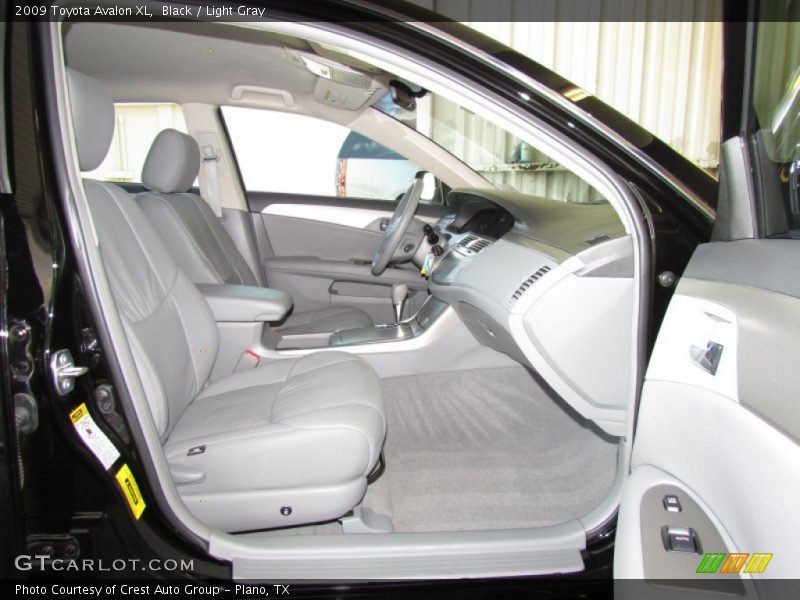 Black / Light Gray 2009 Toyota Avalon XL
