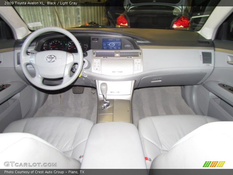 Black / Light Gray 2009 Toyota Avalon XL