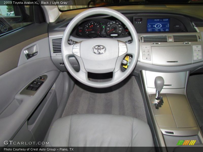 Black / Light Gray 2009 Toyota Avalon XL