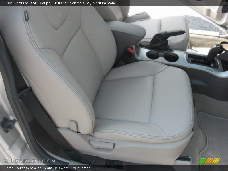Brilliant Silver Metallic / Medium Stone 2009 Ford Focus SES Coupe