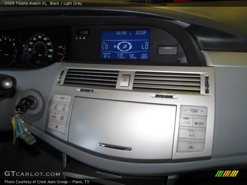 Black / Light Gray 2009 Toyota Avalon XL