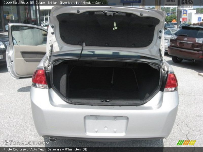 Brilliant Silver Metallic / Medium Stone 2009 Ford Focus SES Coupe