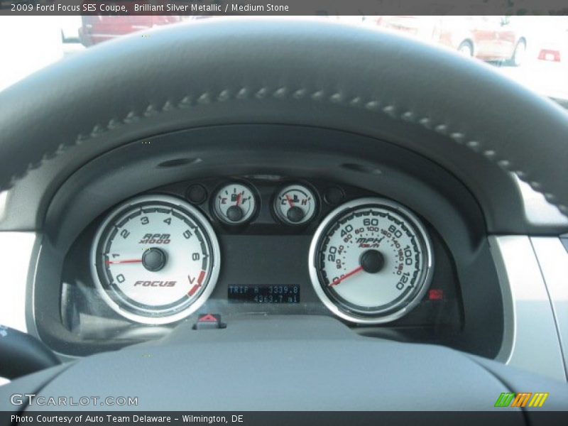 Brilliant Silver Metallic / Medium Stone 2009 Ford Focus SES Coupe