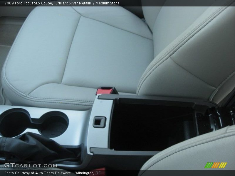Brilliant Silver Metallic / Medium Stone 2009 Ford Focus SES Coupe