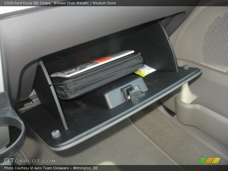 Brilliant Silver Metallic / Medium Stone 2009 Ford Focus SES Coupe