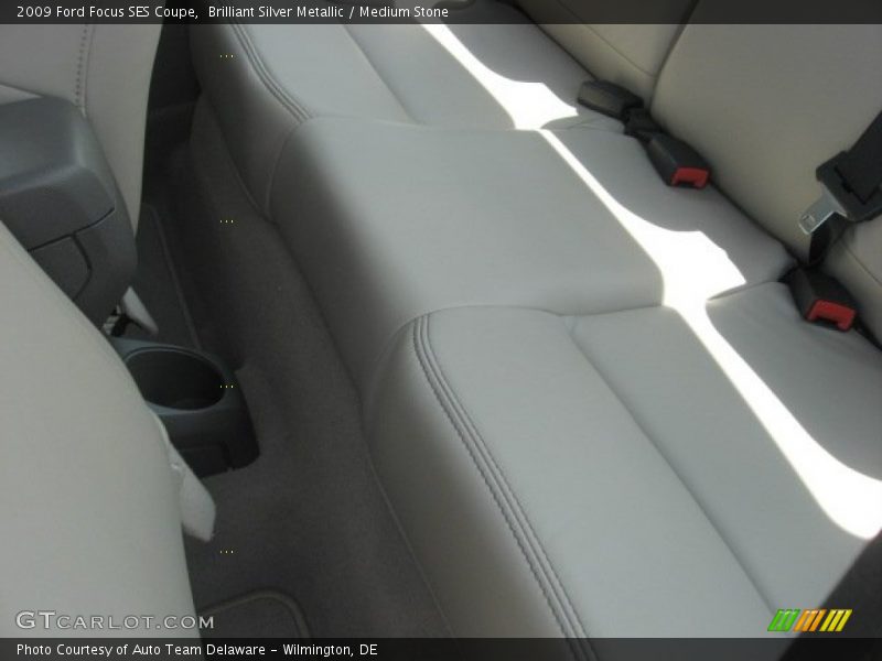 Brilliant Silver Metallic / Medium Stone 2009 Ford Focus SES Coupe