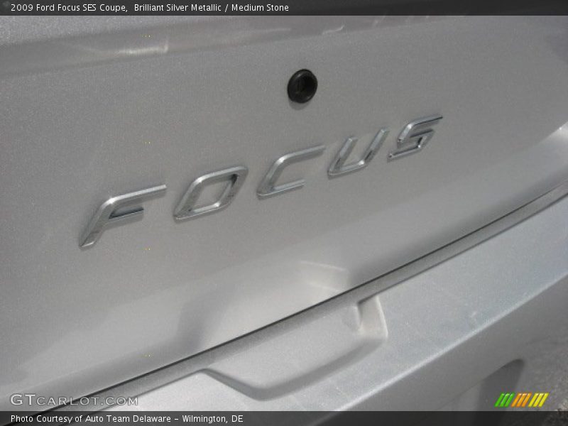 Brilliant Silver Metallic / Medium Stone 2009 Ford Focus SES Coupe