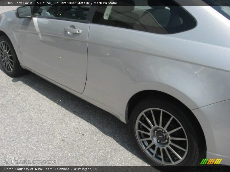 Brilliant Silver Metallic / Medium Stone 2009 Ford Focus SES Coupe