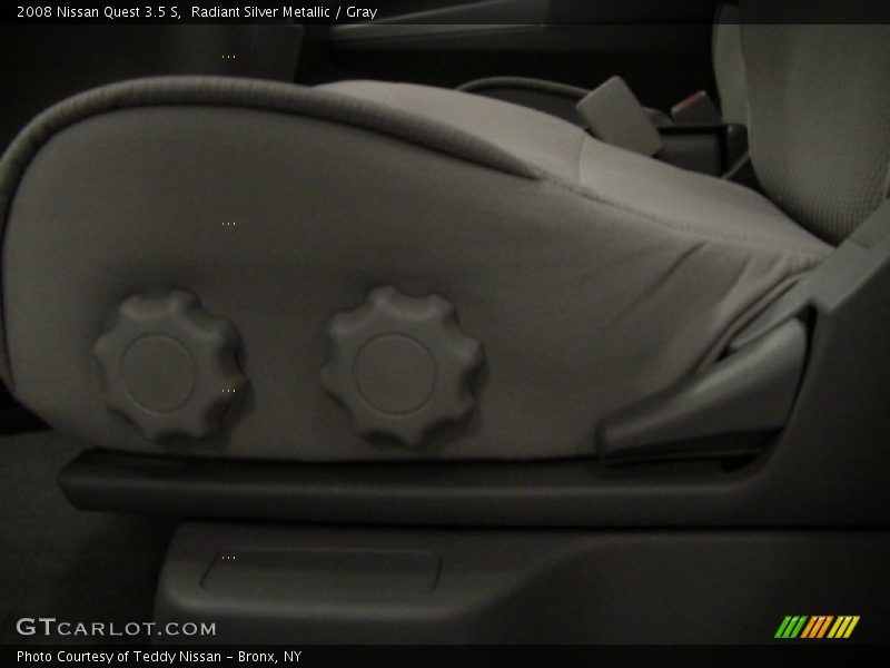 Radiant Silver Metallic / Gray 2008 Nissan Quest 3.5 S