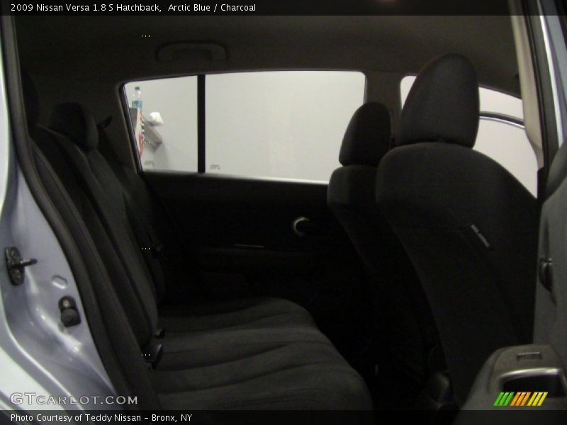 Arctic Blue / Charcoal 2009 Nissan Versa 1.8 S Hatchback