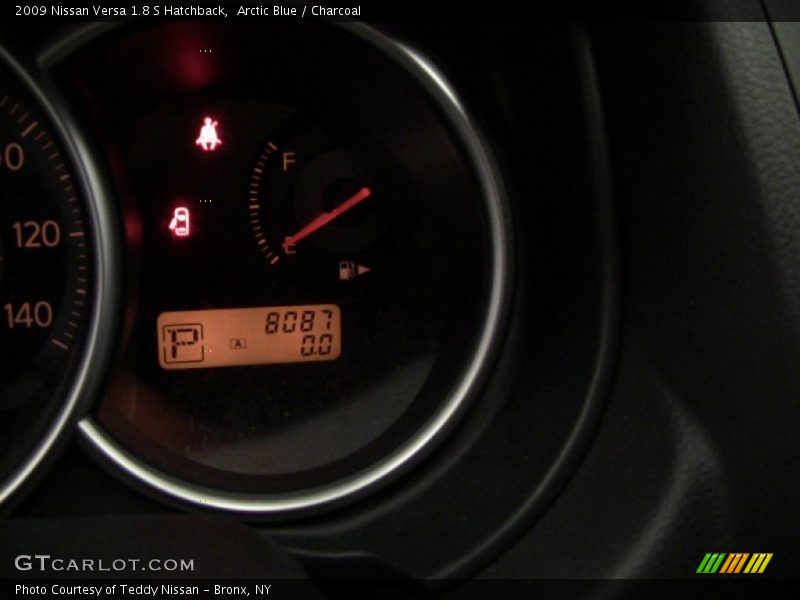 Arctic Blue / Charcoal 2009 Nissan Versa 1.8 S Hatchback