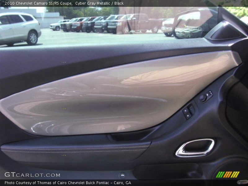 Door Panel of 2010 Camaro SS/RS Coupe