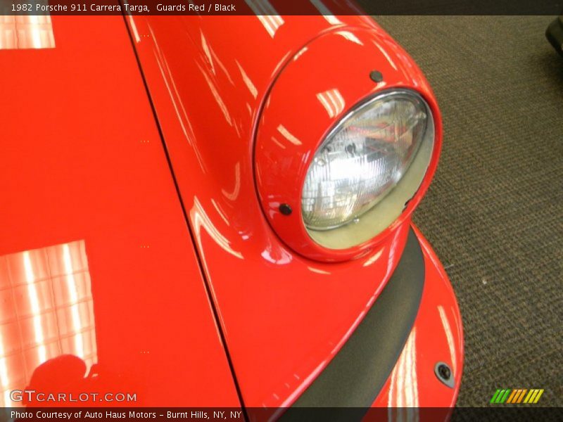Guards Red / Black 1982 Porsche 911 Carrera Targa