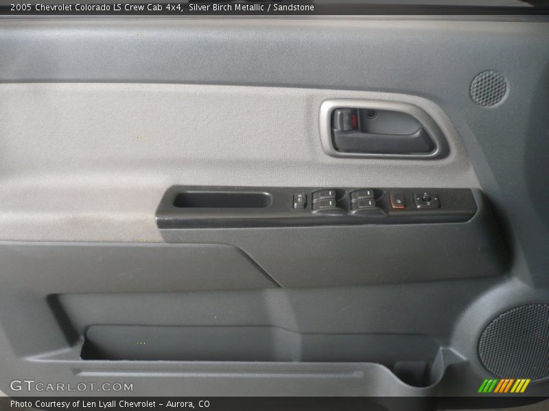 Silver Birch Metallic / Sandstone 2005 Chevrolet Colorado LS Crew Cab 4x4