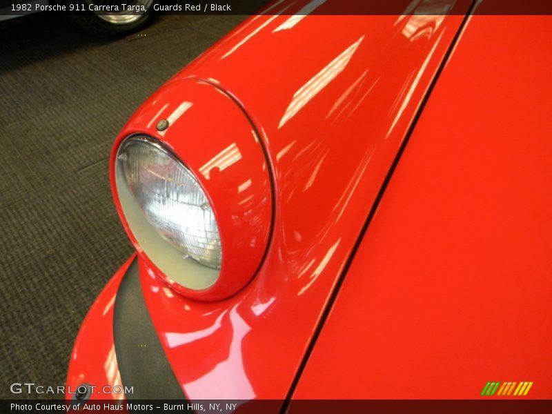 Guards Red / Black 1982 Porsche 911 Carrera Targa