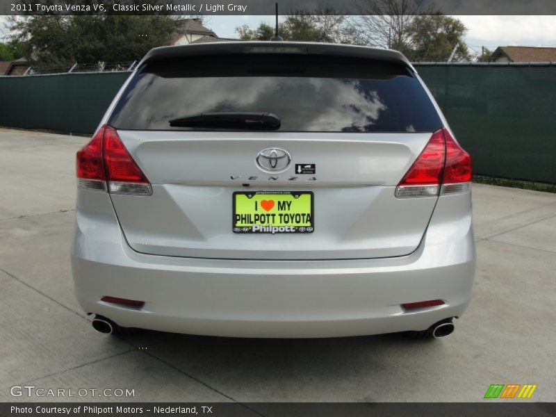 Classic Silver Metallic / Light Gray 2011 Toyota Venza V6