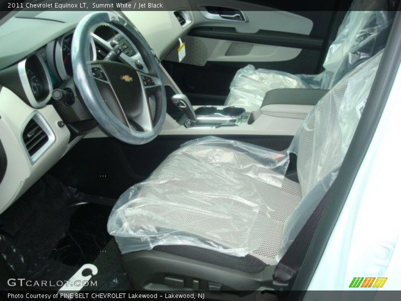 Summit White / Jet Black 2011 Chevrolet Equinox LT