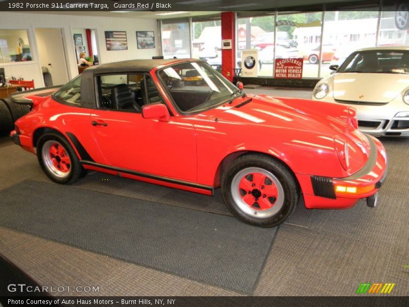 Front 3/4 View of 1982 911 Carrera Targa