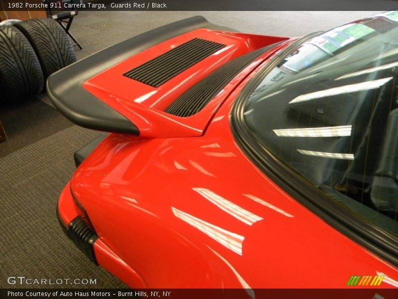 Guards Red / Black 1982 Porsche 911 Carrera Targa