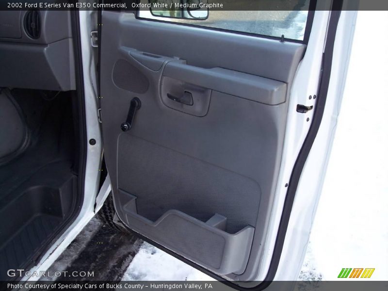 Oxford White / Medium Graphite 2002 Ford E Series Van E350 Commercial