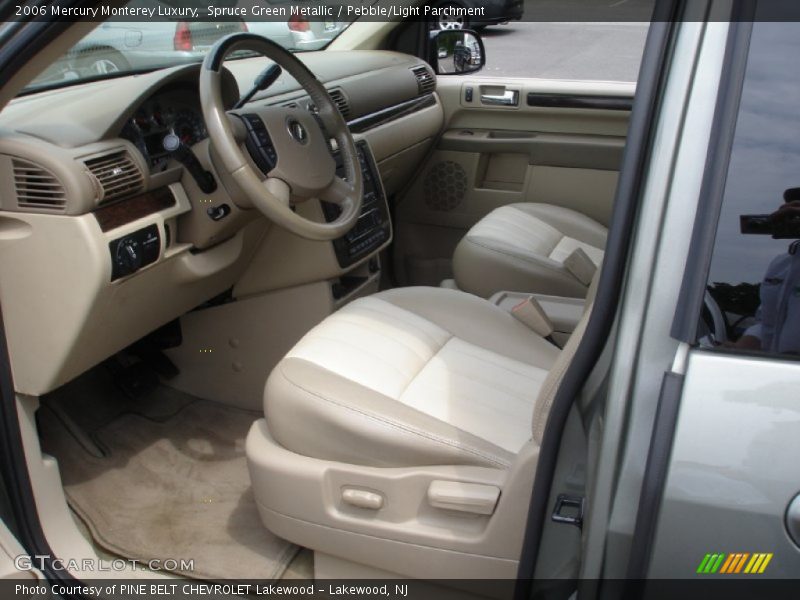  2006 Monterey Luxury Pebble/Light Parchment Interior