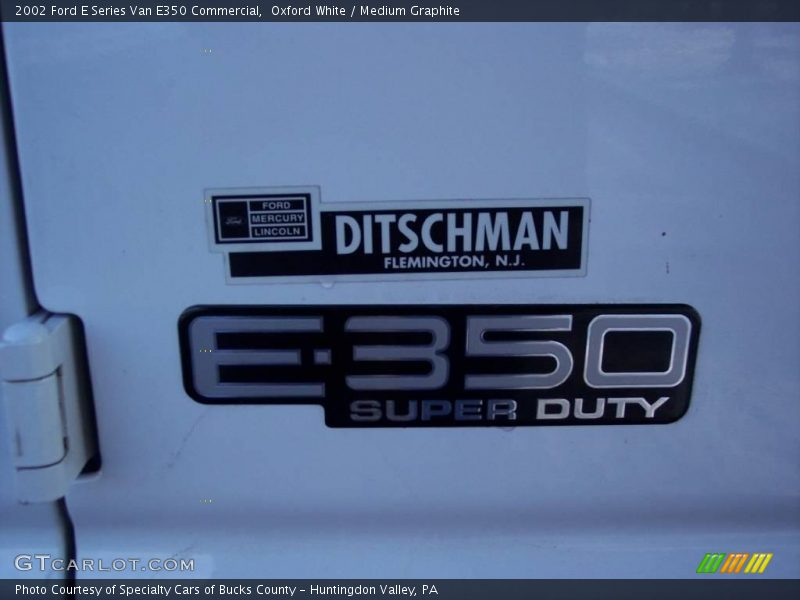 Oxford White / Medium Graphite 2002 Ford E Series Van E350 Commercial