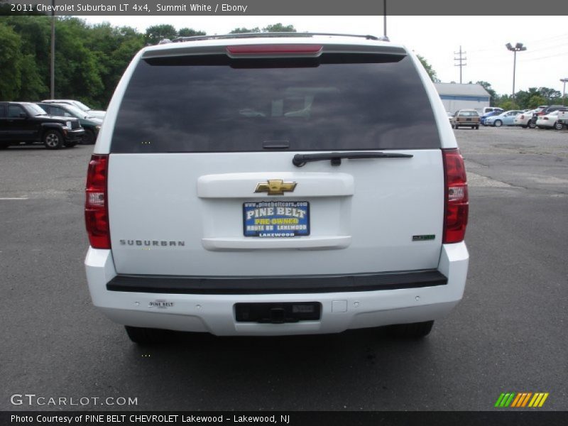 Summit White / Ebony 2011 Chevrolet Suburban LT 4x4