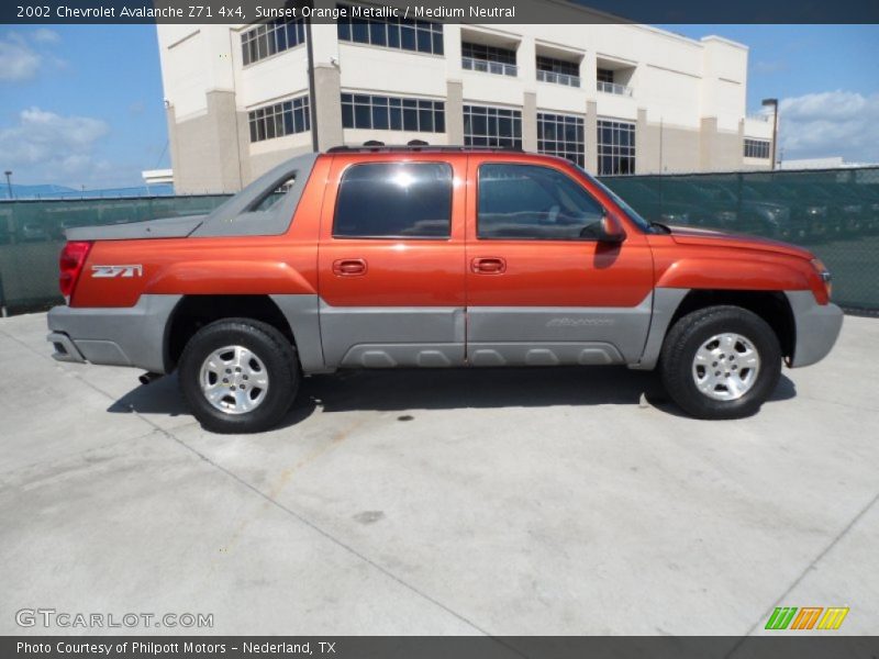 Sunset Orange Metallic / Medium Neutral 2002 Chevrolet Avalanche Z71 4x4