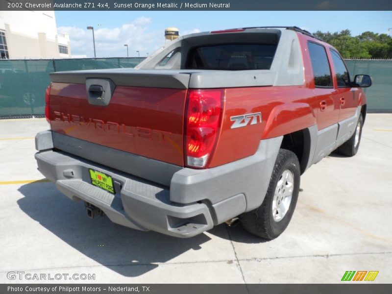 Sunset Orange Metallic / Medium Neutral 2002 Chevrolet Avalanche Z71 4x4