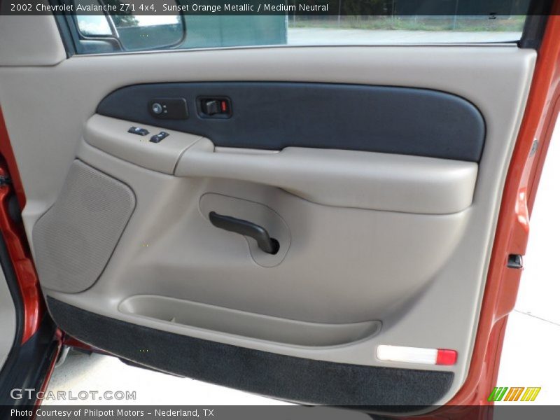 Sunset Orange Metallic / Medium Neutral 2002 Chevrolet Avalanche Z71 4x4
