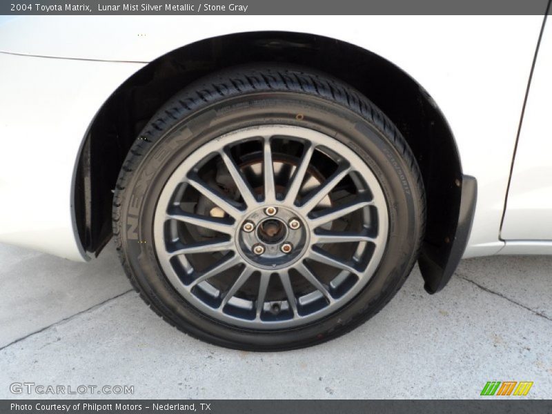 Custom Wheels of 2004 Matrix 