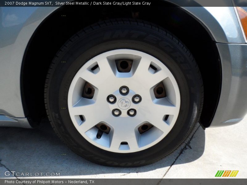 Silver Steel Metallic / Dark Slate Gray/Light Slate Gray 2007 Dodge Magnum SXT