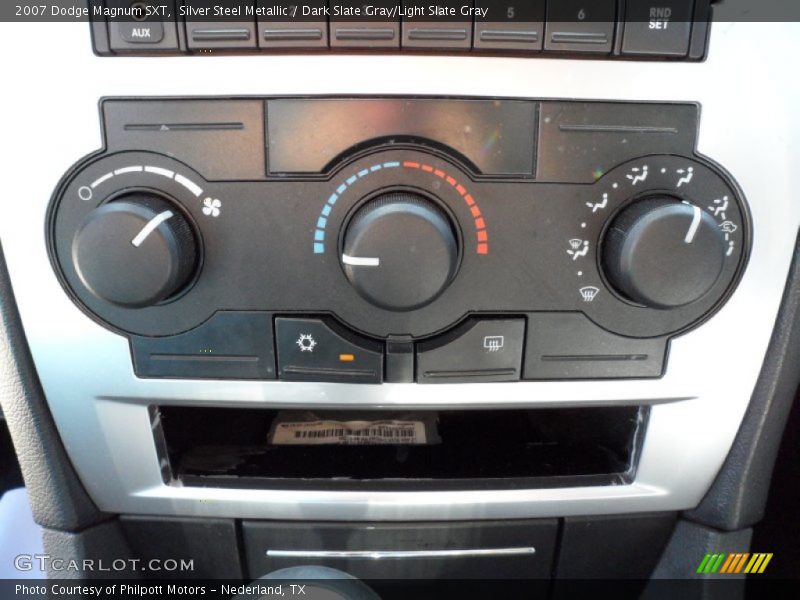 Silver Steel Metallic / Dark Slate Gray/Light Slate Gray 2007 Dodge Magnum SXT