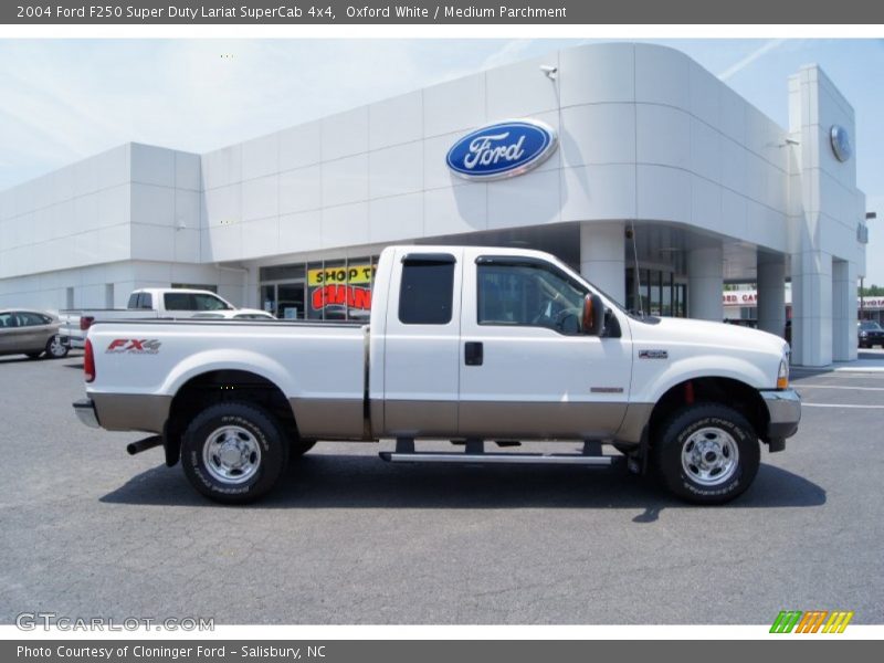 Oxford White / Medium Parchment 2004 Ford F250 Super Duty Lariat SuperCab 4x4