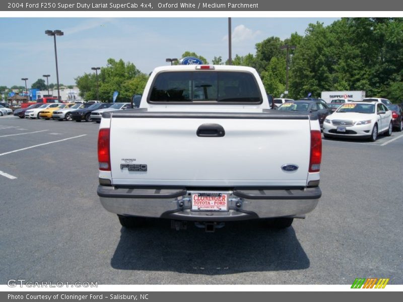 Oxford White / Medium Parchment 2004 Ford F250 Super Duty Lariat SuperCab 4x4
