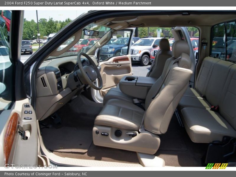 Oxford White / Medium Parchment 2004 Ford F250 Super Duty Lariat SuperCab 4x4