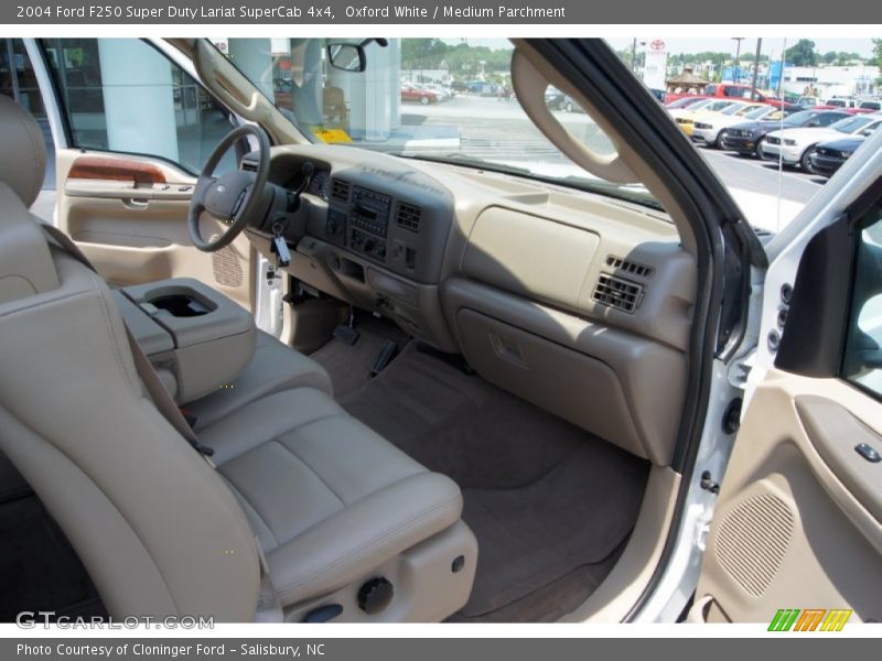 Oxford White / Medium Parchment 2004 Ford F250 Super Duty Lariat SuperCab 4x4